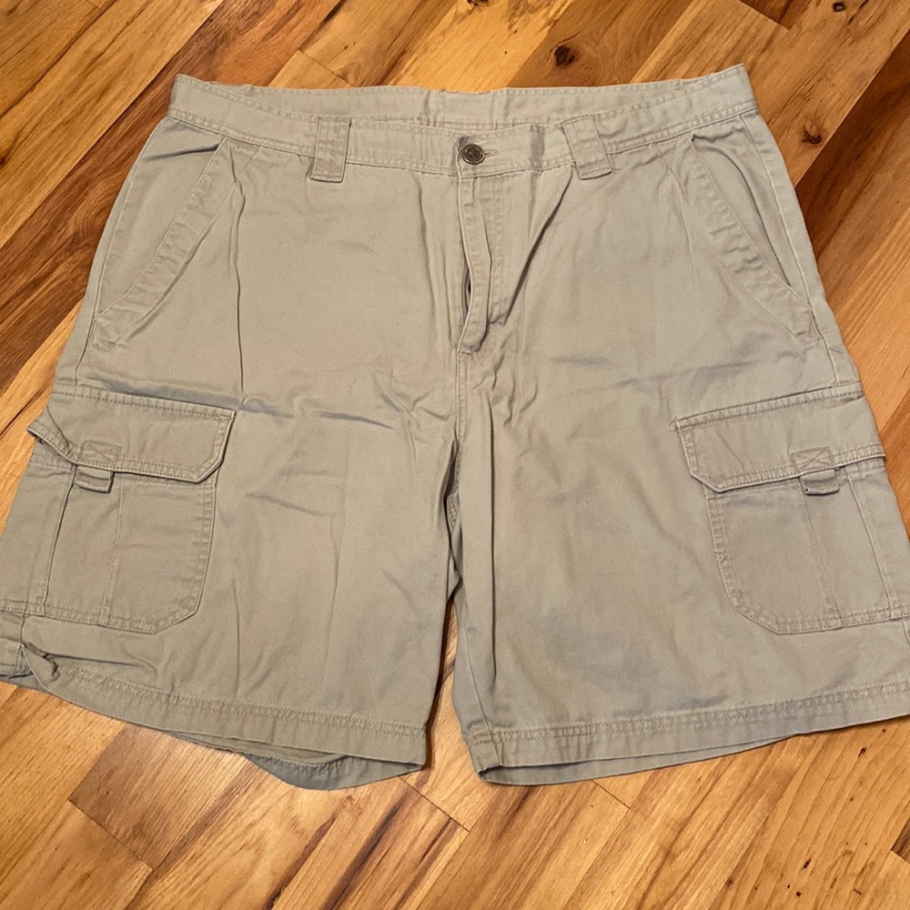 Columbia shorts